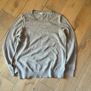 Amazon Essentials Gray Sweater Size XL